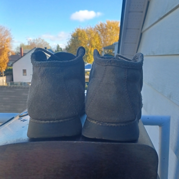 Prospector. Moccasins color Tan, size 11.5R Very comfortable. - Picture 11 of 11